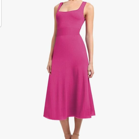NWOT Vibrant fuchsia Pink Sleeveless Dress women's size Medium (80)